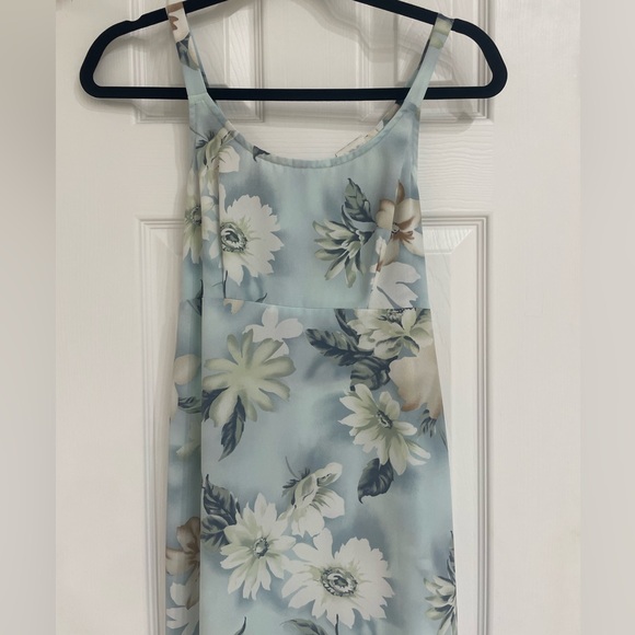 Beautiful flower maxi dress - Picture 2 of 7